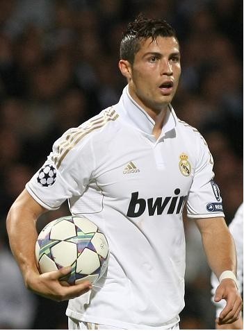 马加特：足球不能光靠数据和高科技；如果有机会想再爬泰山