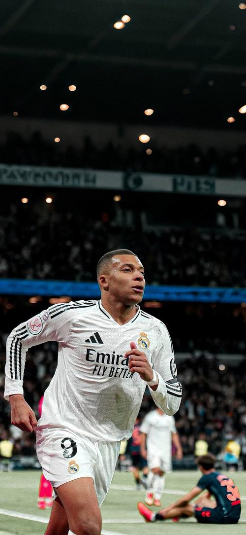 U17战报：2025世少巴西2-4点负意大利，收获第四名