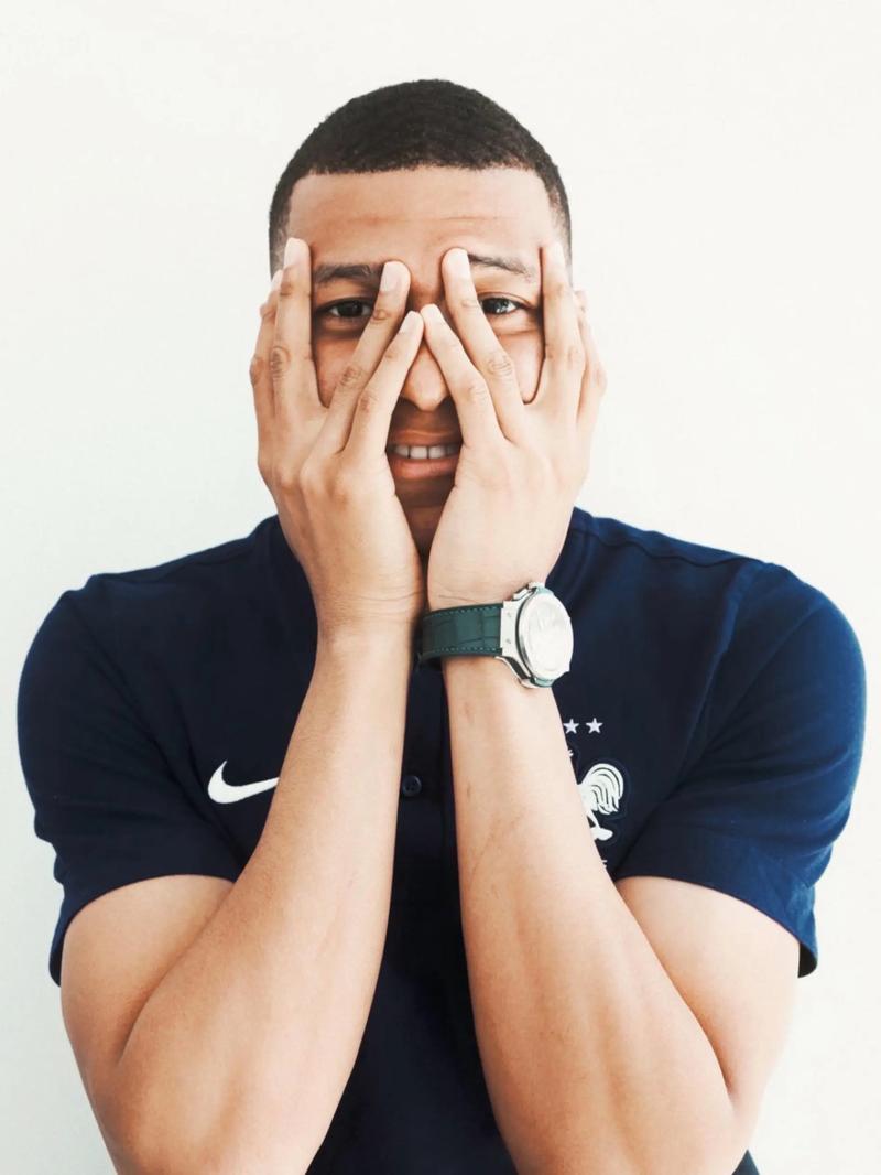 爱迪森巴杰2025季后赛轰3发本垒打，世界大赛G1代打满贯砲