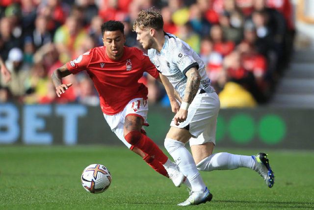 足球中超争冠球队连续丢分，冠军悬念陡增